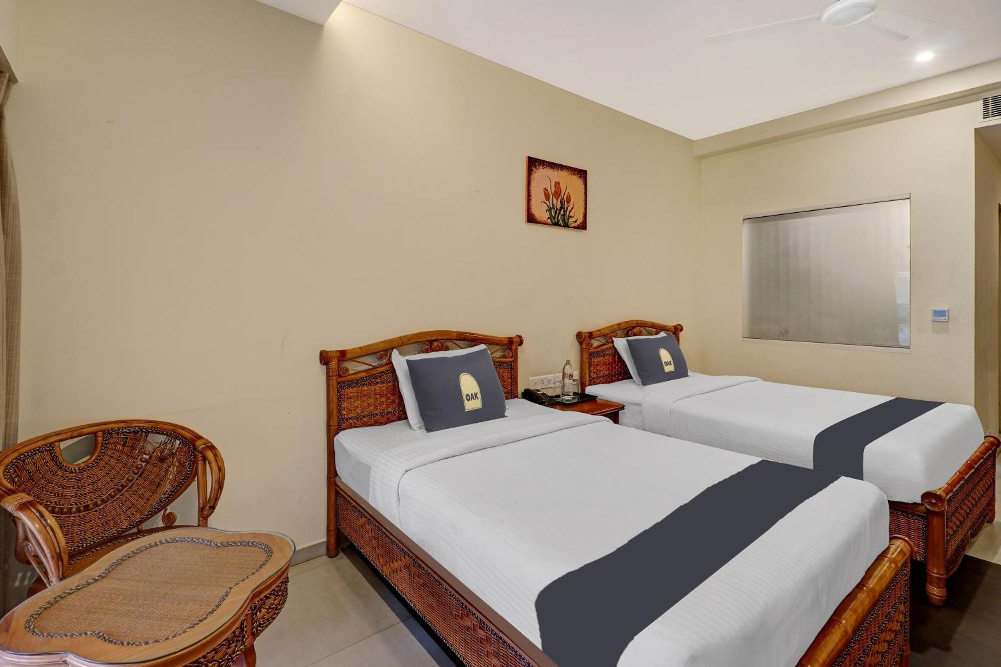 Townhouse Oak Edassery'S Sealine Villa Stay Kochi Екстер'єр фото