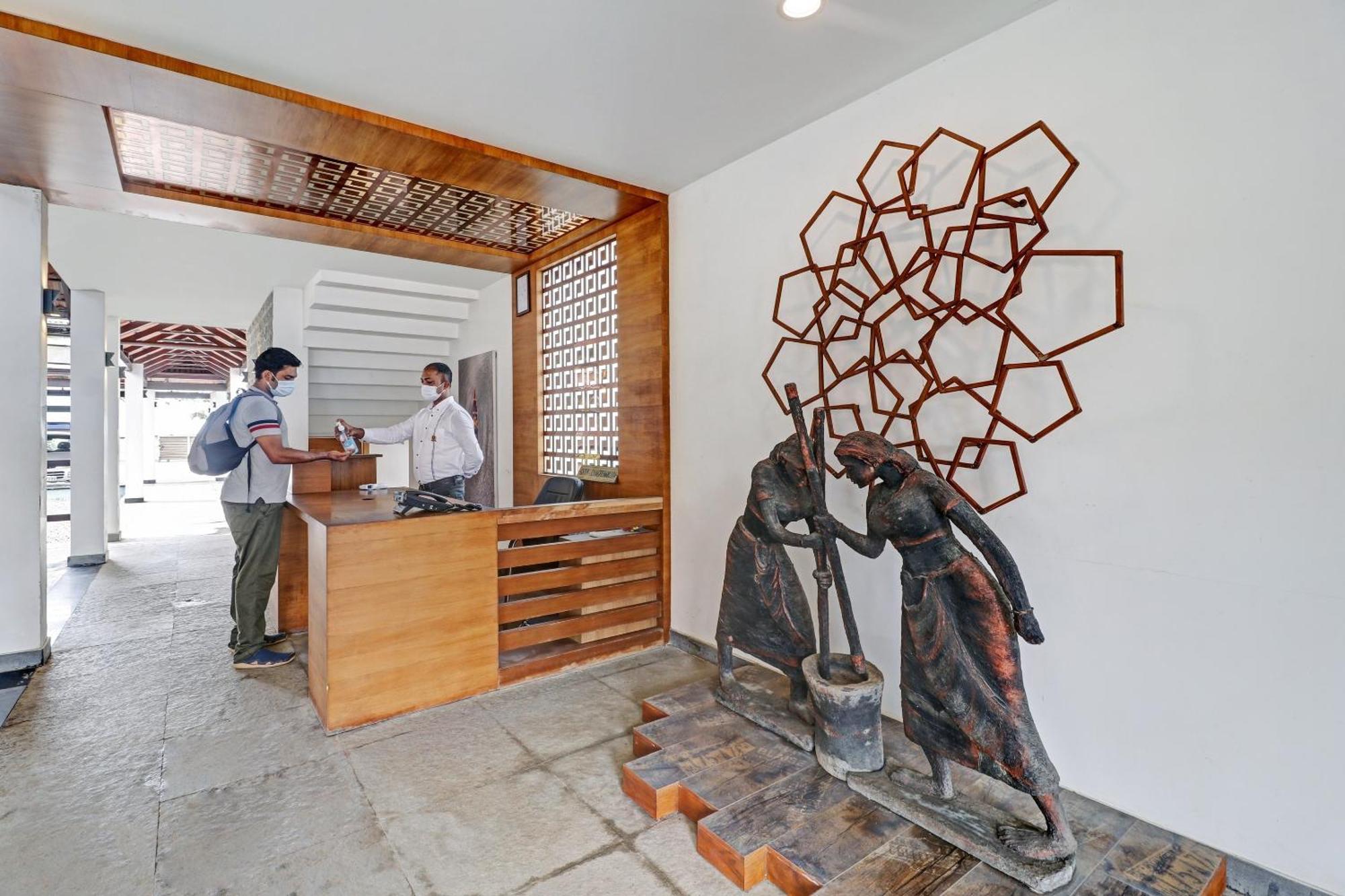 Townhouse Oak Edassery'S Sealine Villa Stay Kochi Екстер'єр фото