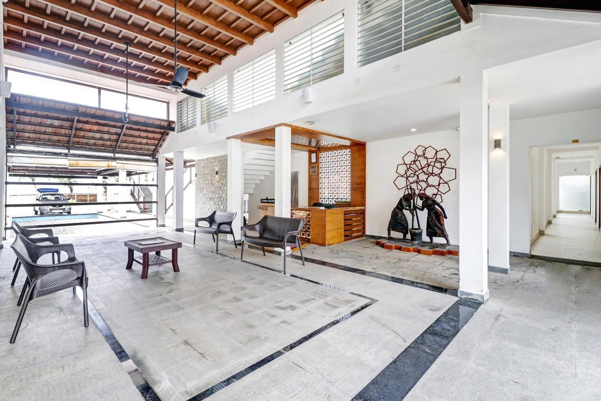Townhouse Oak Edassery'S Sealine Villa Stay Kochi Екстер'єр фото