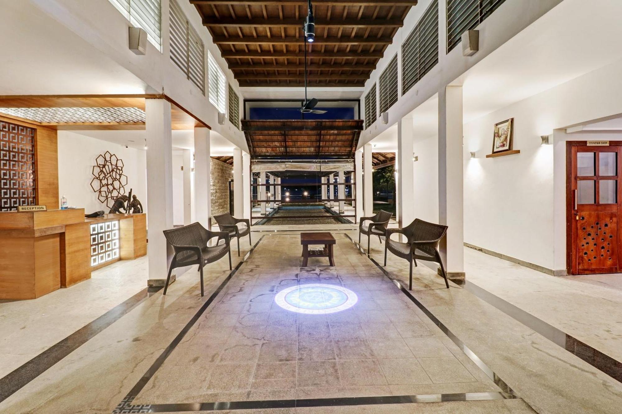 Townhouse Oak Edassery'S Sealine Villa Stay Kochi Екстер'єр фото