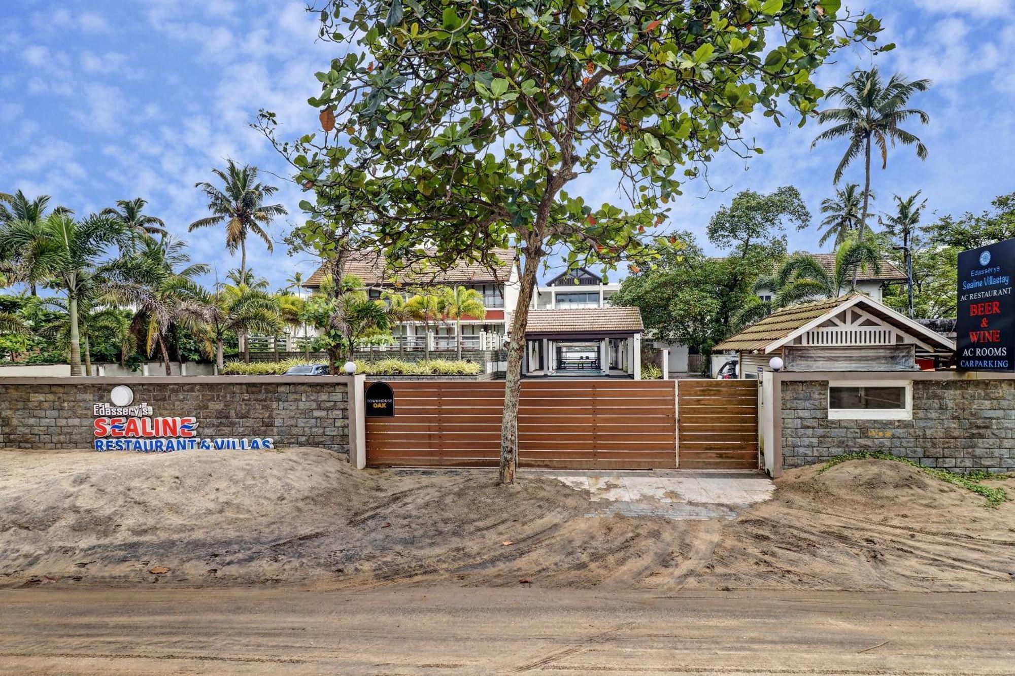 Townhouse Oak Edassery'S Sealine Villa Stay Kochi Екстер'єр фото