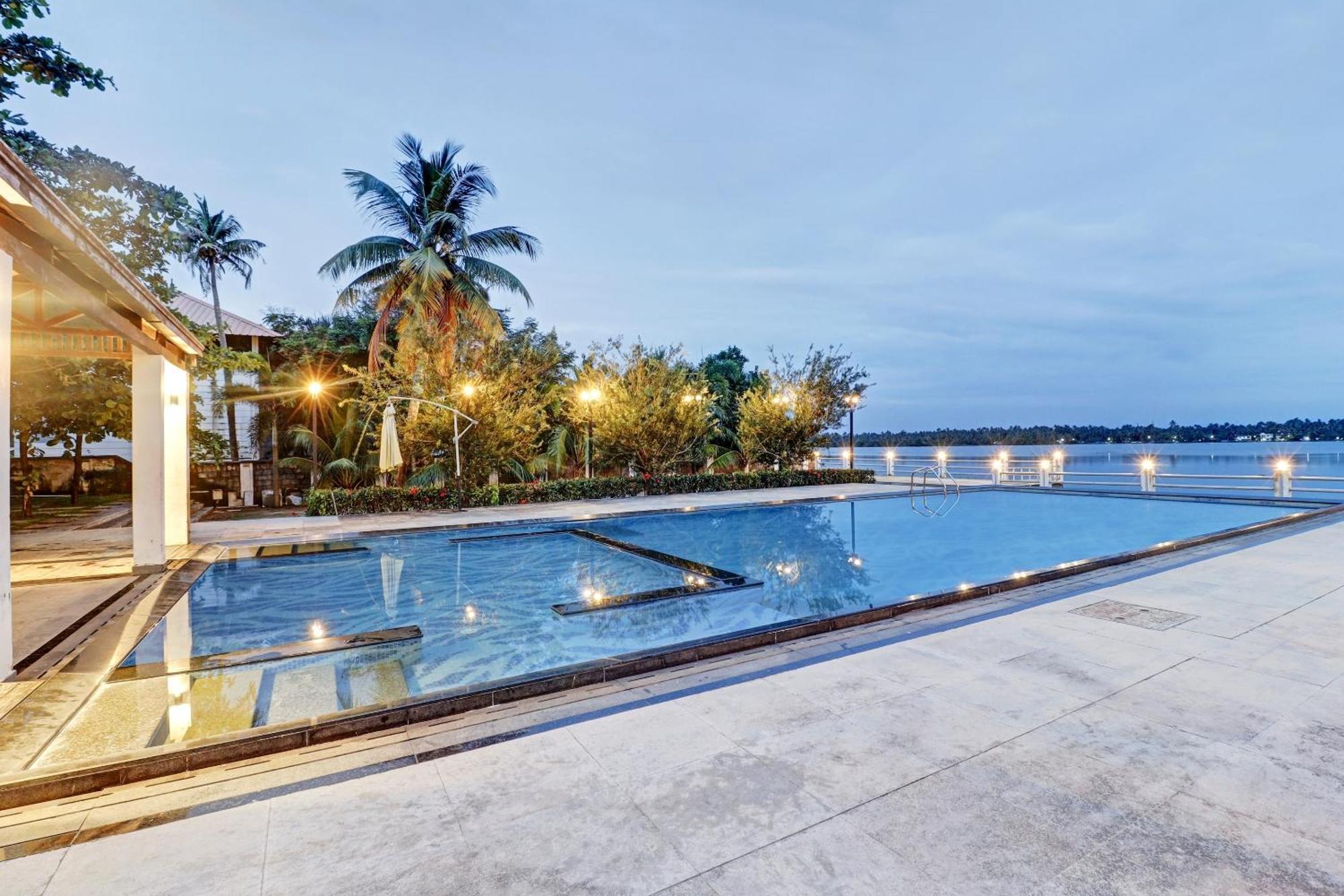 Townhouse Oak Edassery'S Sealine Villa Stay Kochi Екстер'єр фото