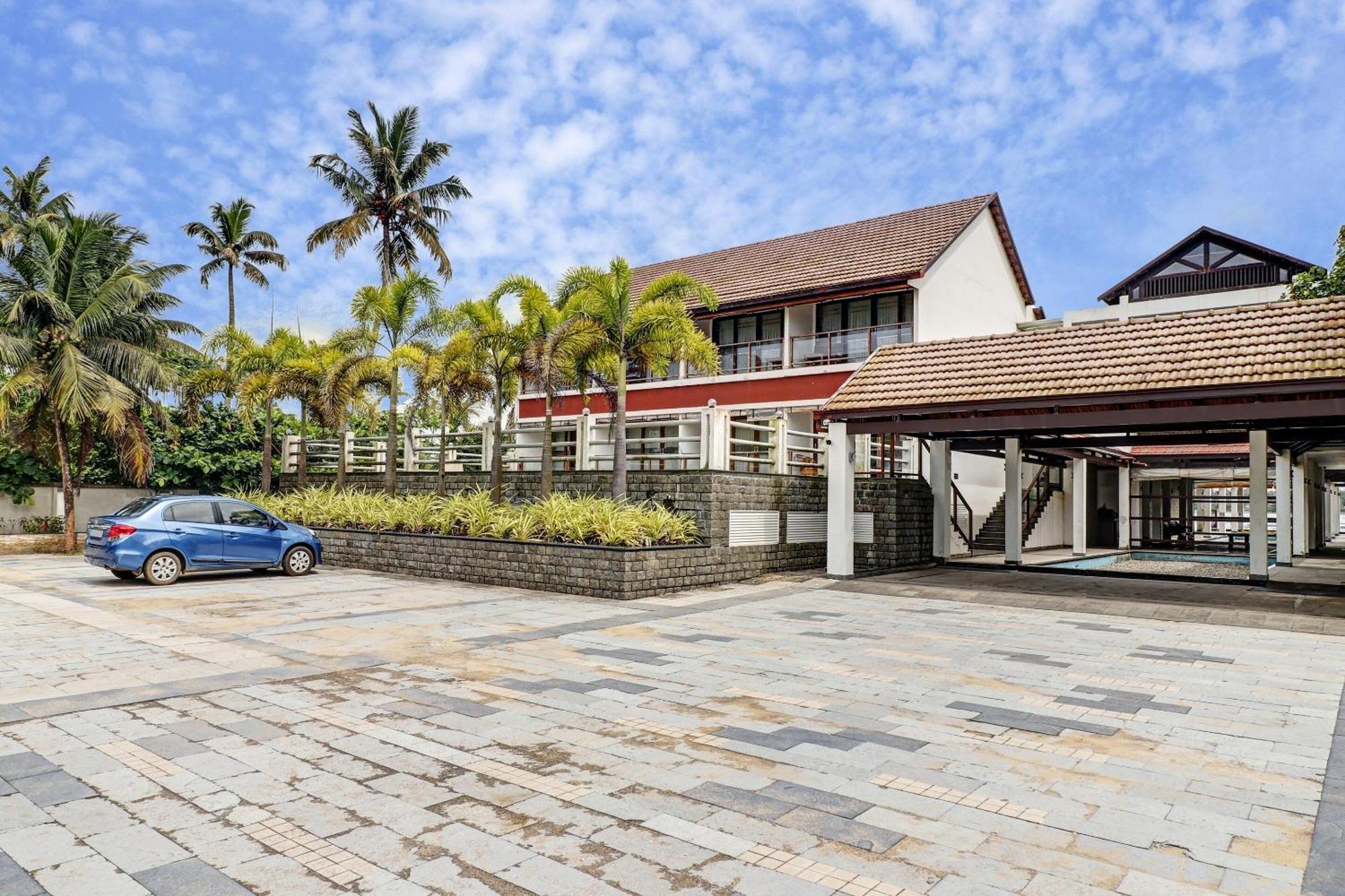 Townhouse Oak Edassery'S Sealine Villa Stay Kochi Екстер'єр фото