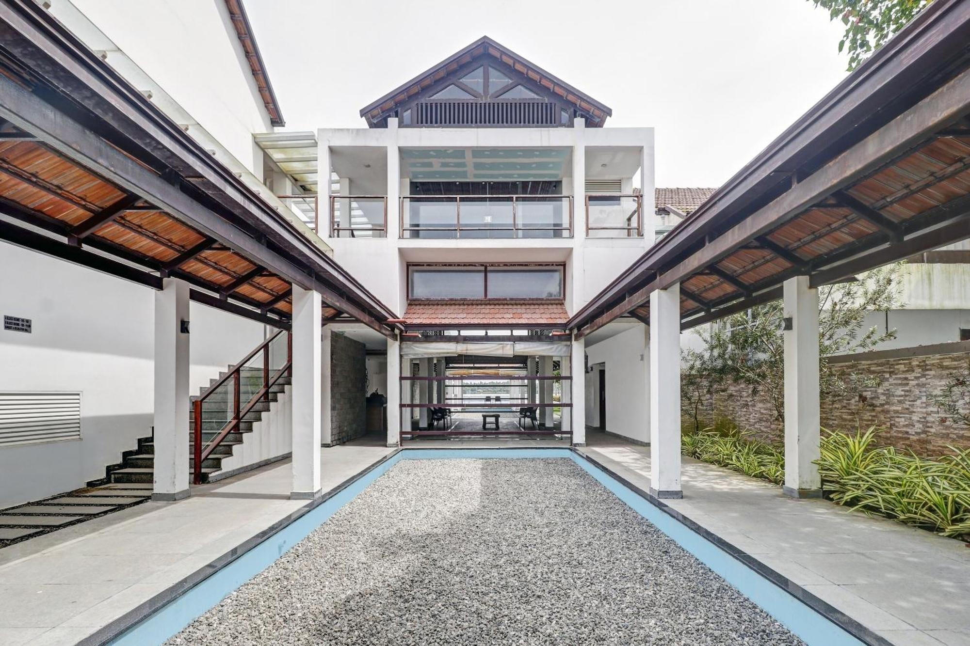Townhouse Oak Edassery'S Sealine Villa Stay Kochi Екстер'єр фото