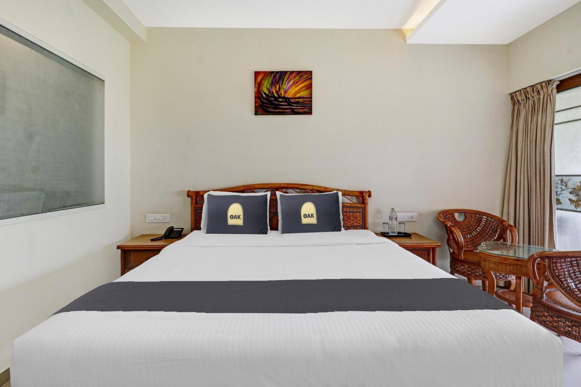 Townhouse Oak Edassery'S Sealine Villa Stay Kochi Екстер'єр фото